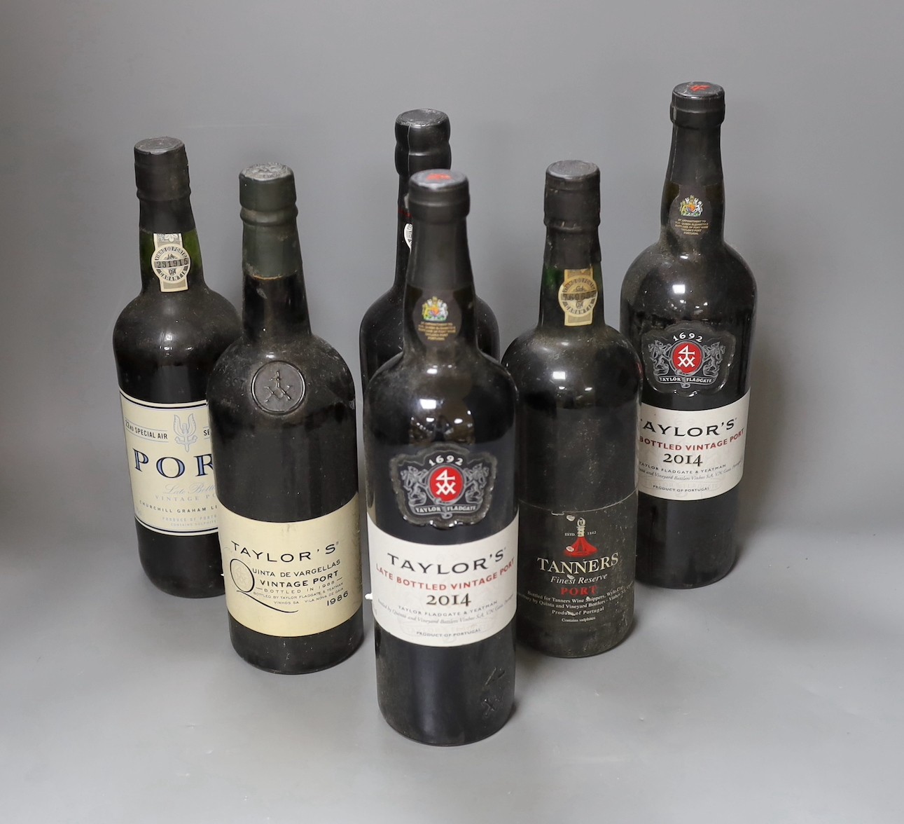 A selection of six mixed bottles of port, to include SAS, Taylors 1986 etc.